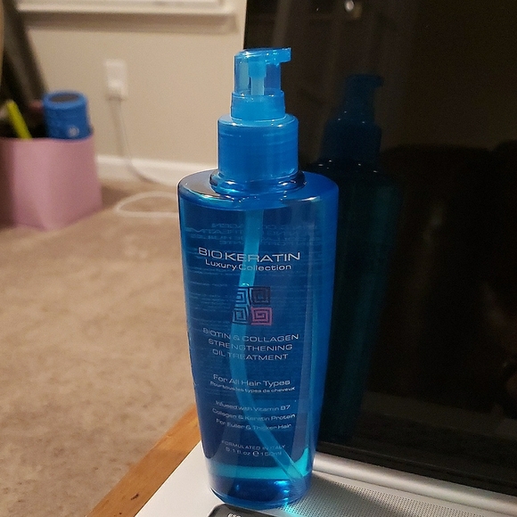 SOLD!! NIB BioKeratin Strengthening Oil Treatment - Picture 3 of 3
